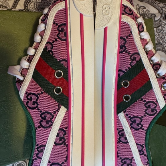 Auth!! Gucci Tennis GG Canvas Shelly Line Sneakers Pink - Picture 13 of 13